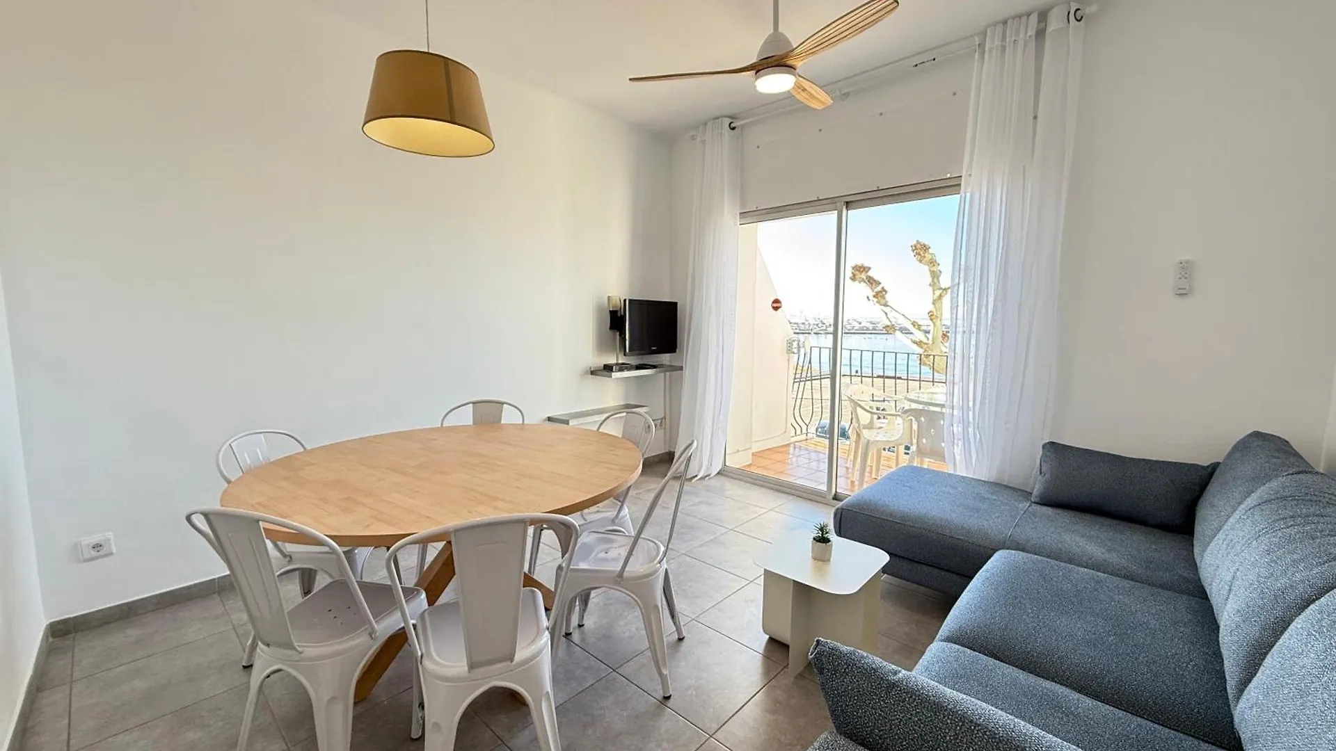 Apartamento Agi Macia Centro Rosas
